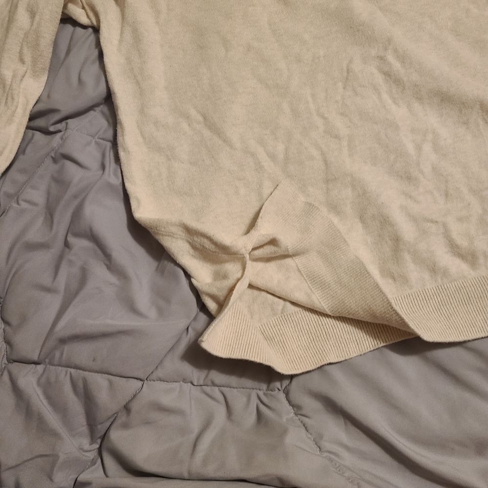 Gap Sweater - Picture 5 of 6